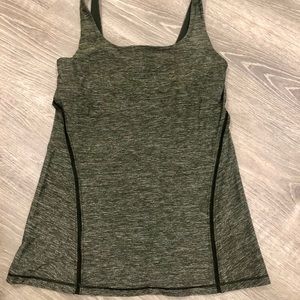 Lululemon :Built In Bra Tank